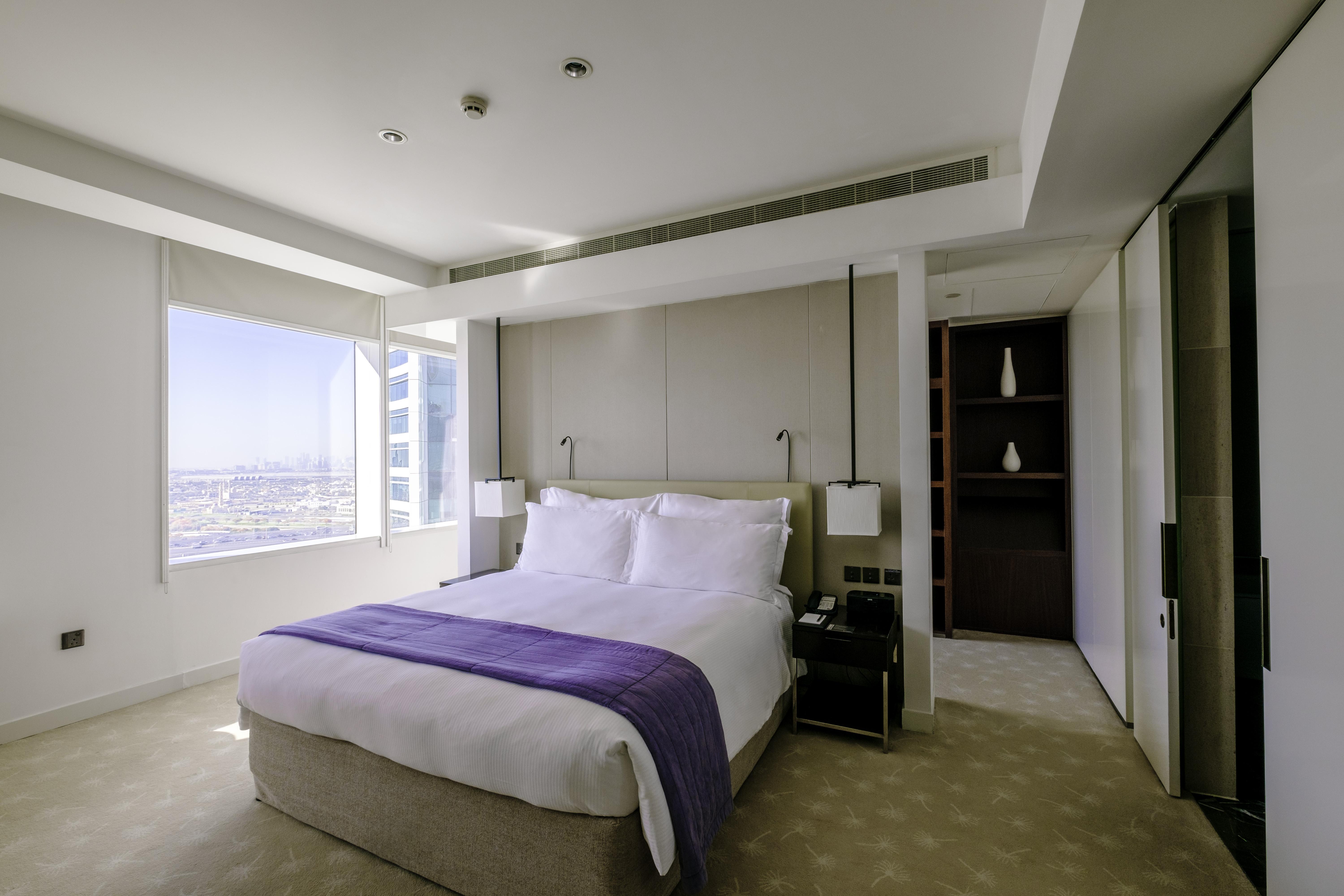 Intercontinental Dubai Festival City By Ihg Eksteriør billede A bedroom at the InterContinental London The O2