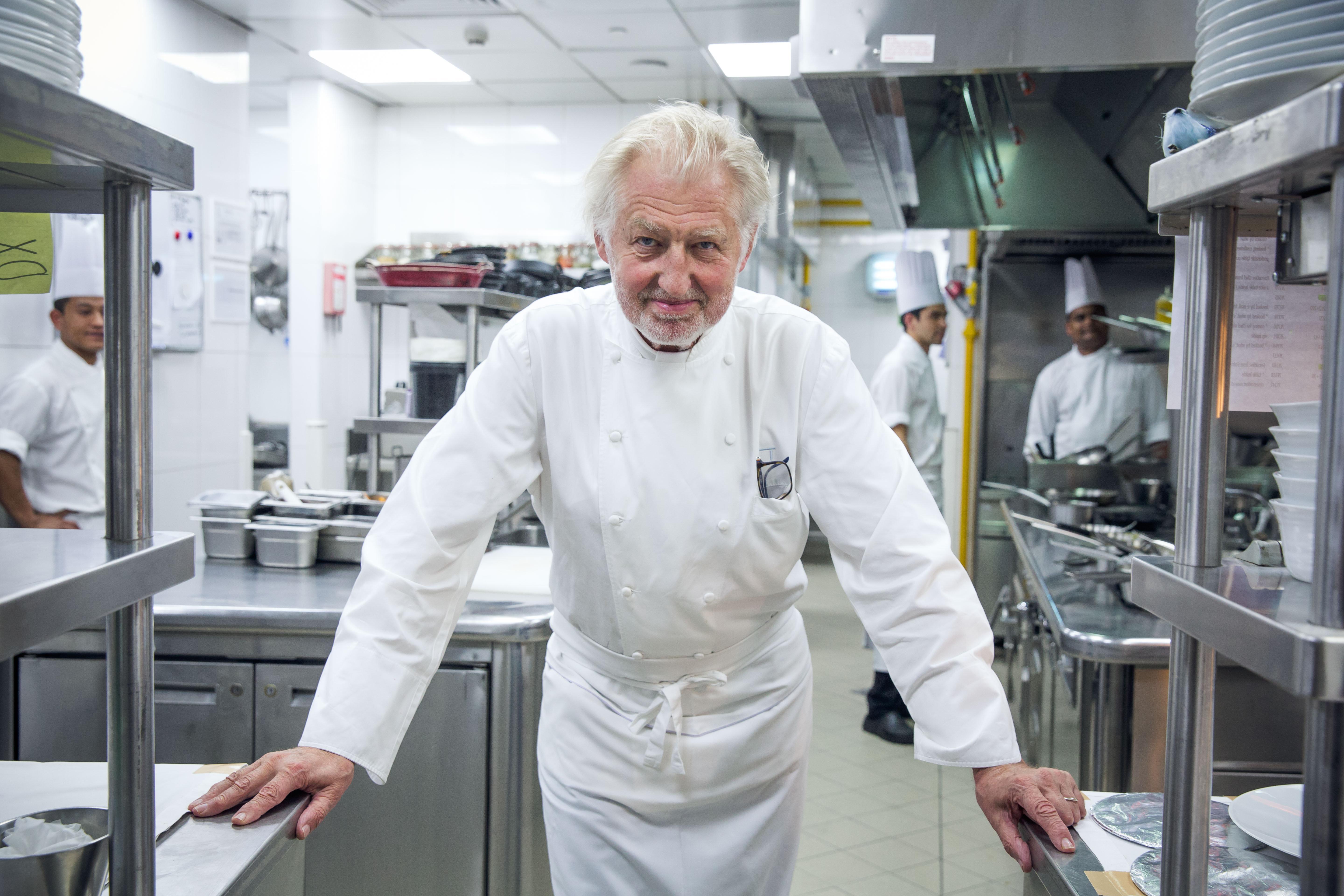 Intercontinental Dubai Festival City By Ihg Eksteriør billede Paul Bocuse