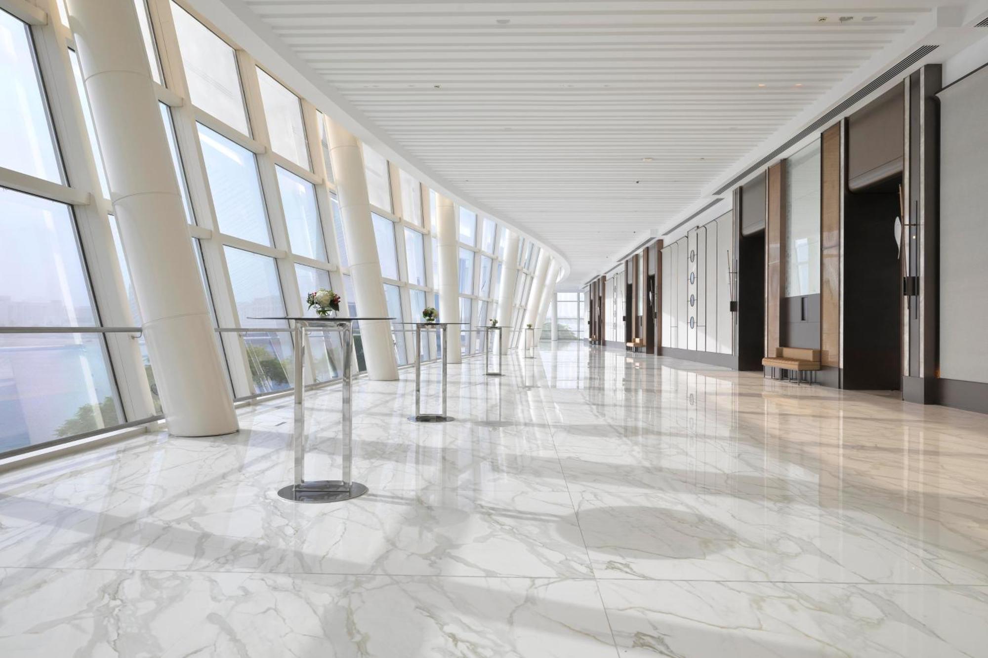 Intercontinental Dubai Festival City By Ihg Eksteriør billede Interior of the hotel