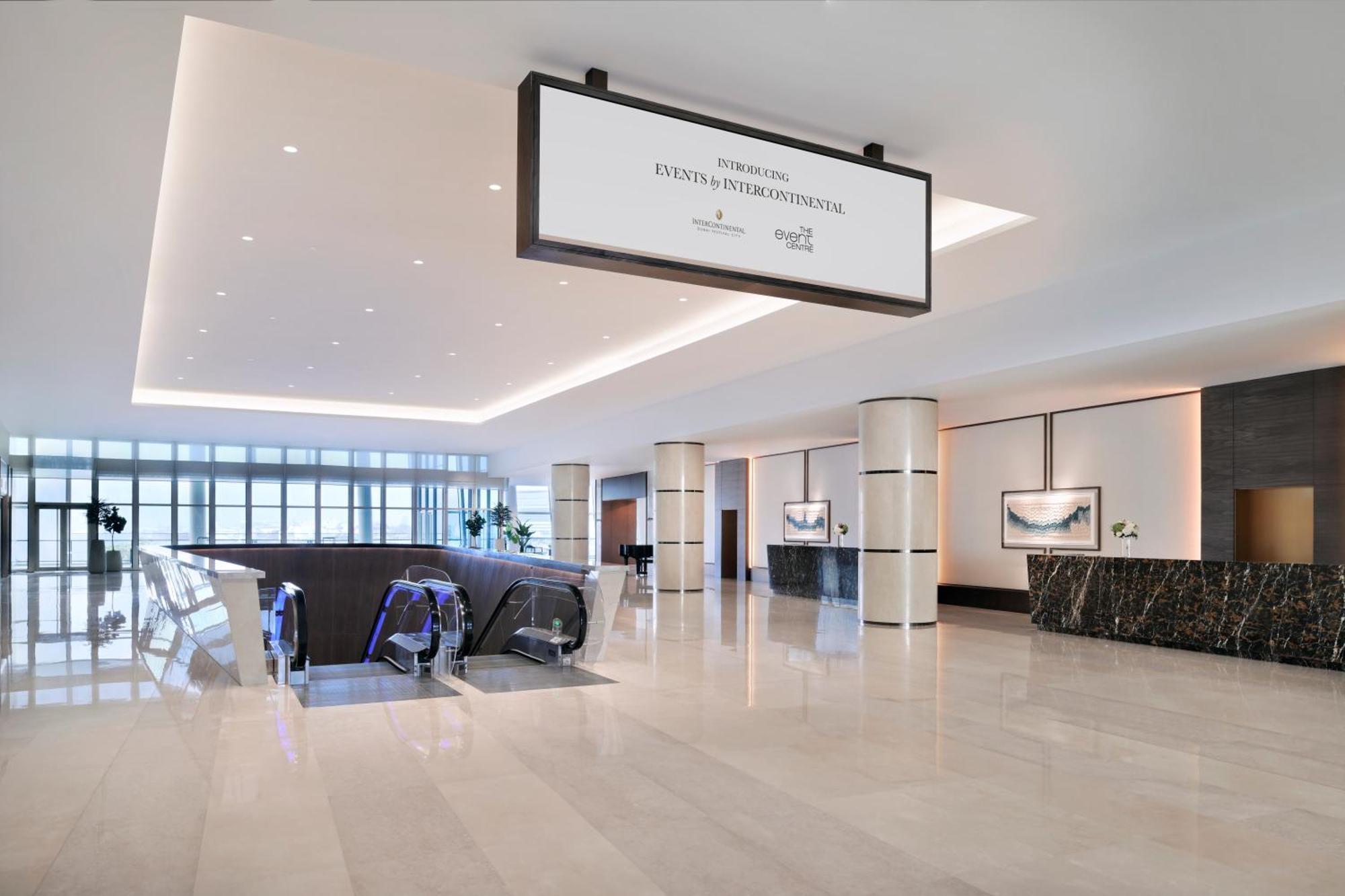 Intercontinental Dubai Festival City By Ihg Eksteriør billede The lobby of the hotel